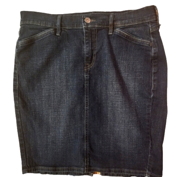 Levi's Dresses & Skirts - NWOT Vintage Levis dark wash knee length denim jean skirt Size 8